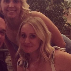 Meet your Posher, Leigh